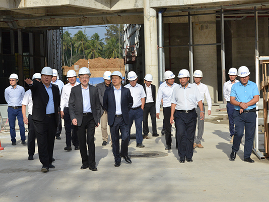 中国旅游集团董事长万敏莅临三亚国际免税城视察工作