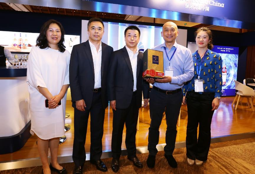 狗万MAX官方网站2019年订货会暨年度控参股企业业务工作会议在三亚成功举办